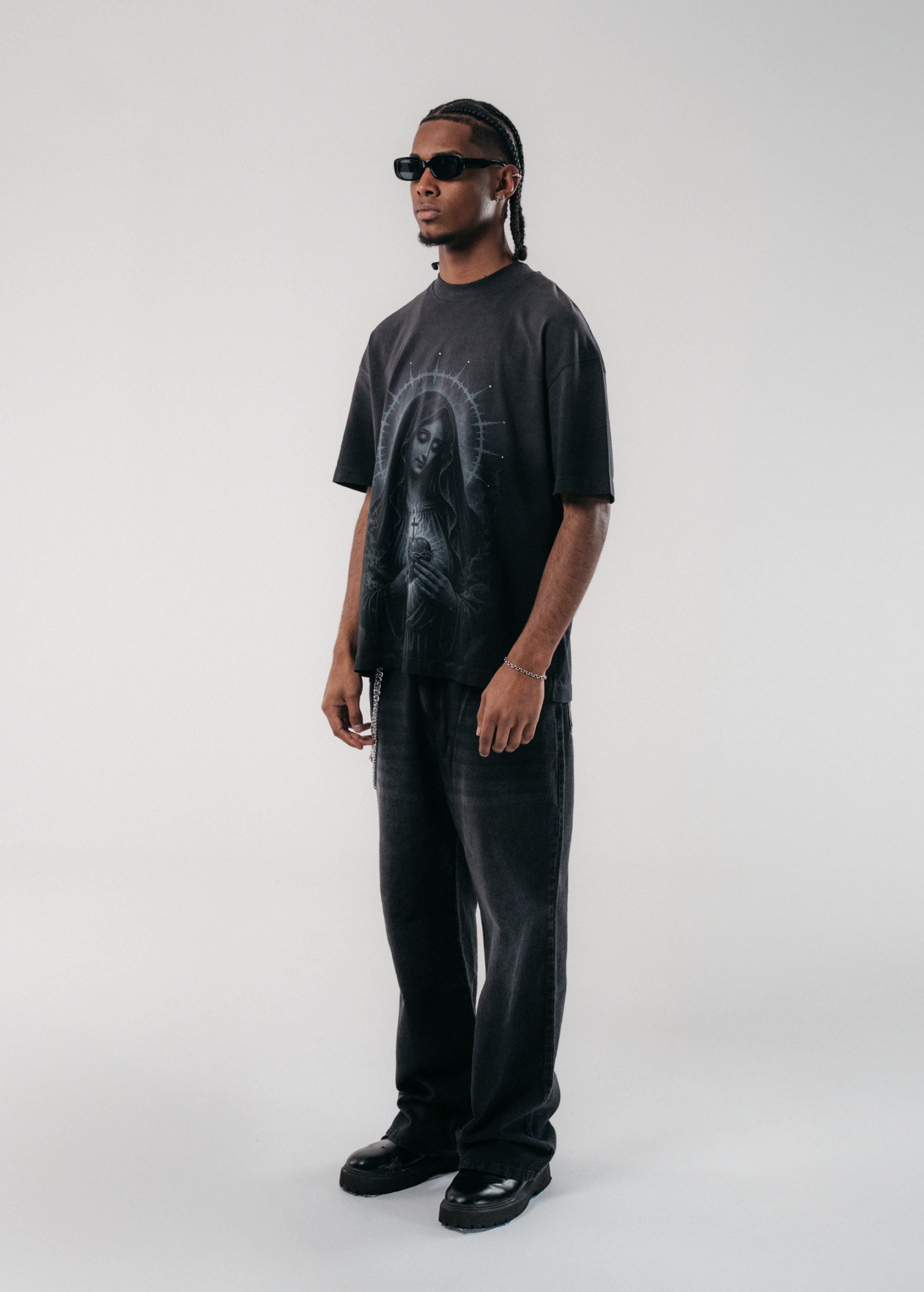 CAMISETA SACRED VIRGIN - NEGRO DEGRADE