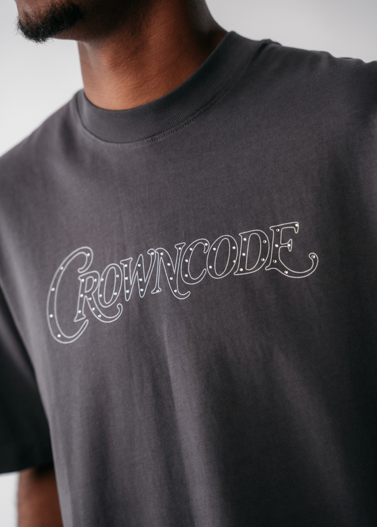CAMISETA EMPIRE - GRIS OSCURO
