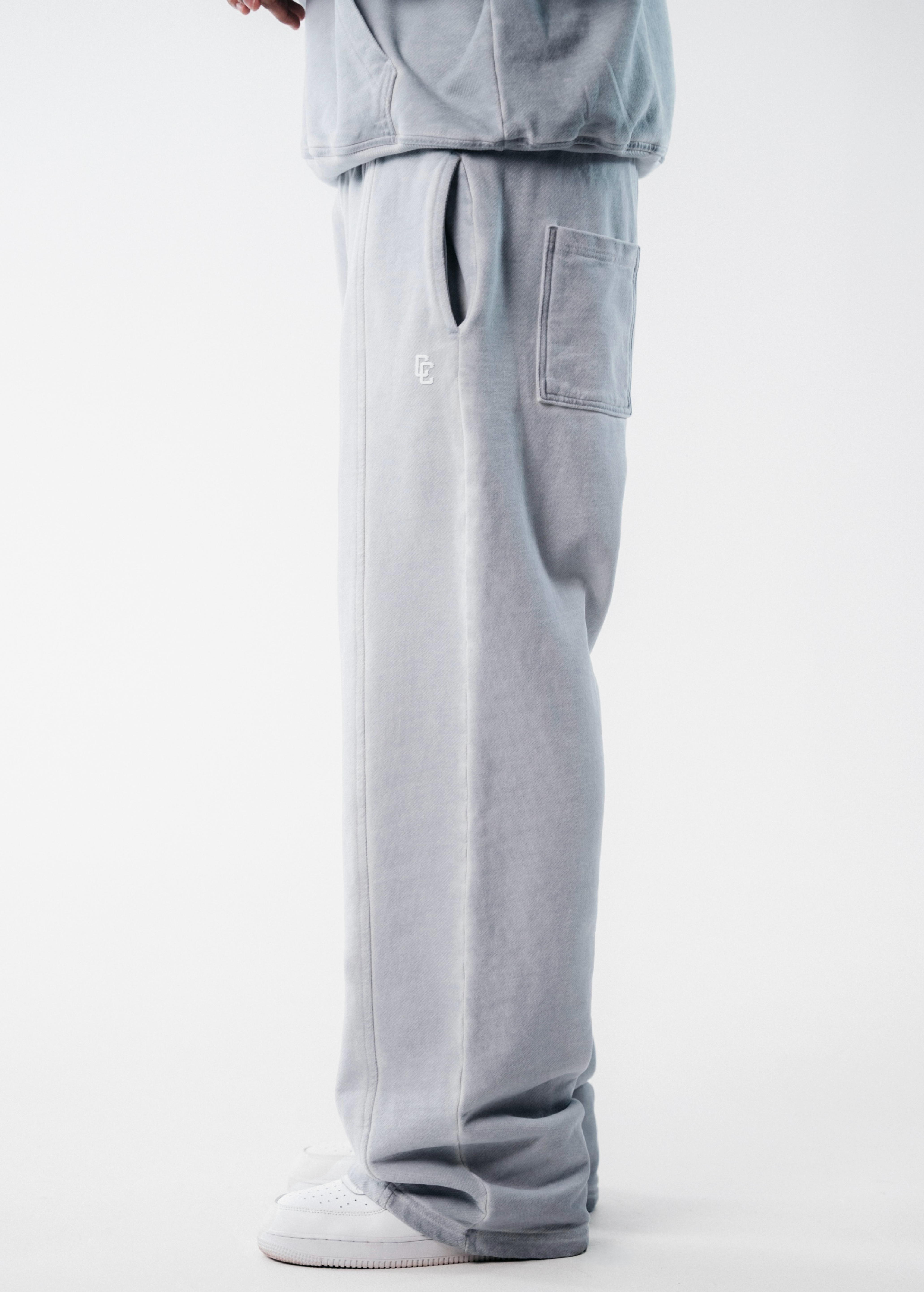 JOGGER RECTO ICON - GRIS HIELO DESGASTADO