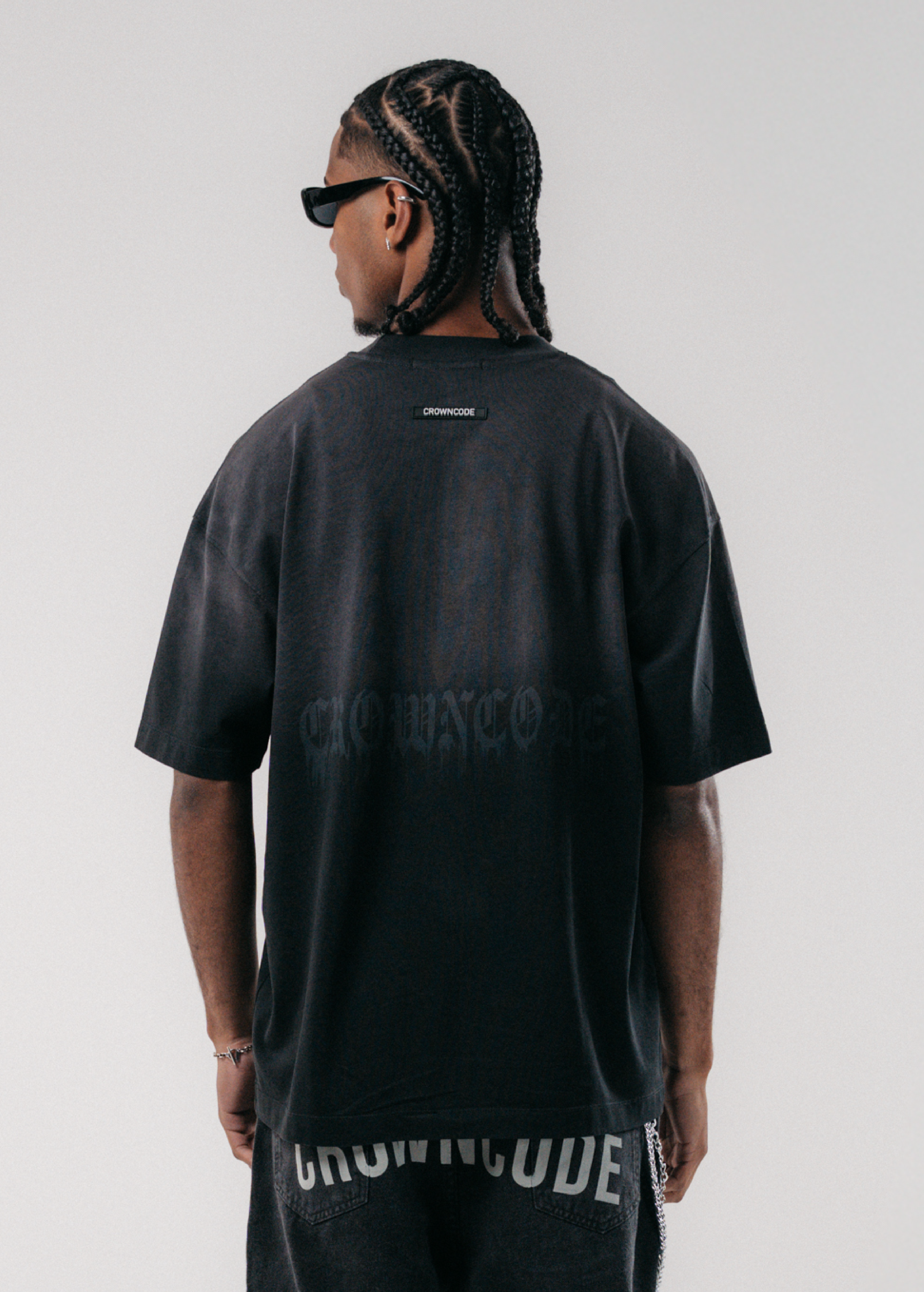 CAMISETA SACRED VIRGIN - NEGRO DEGRADE