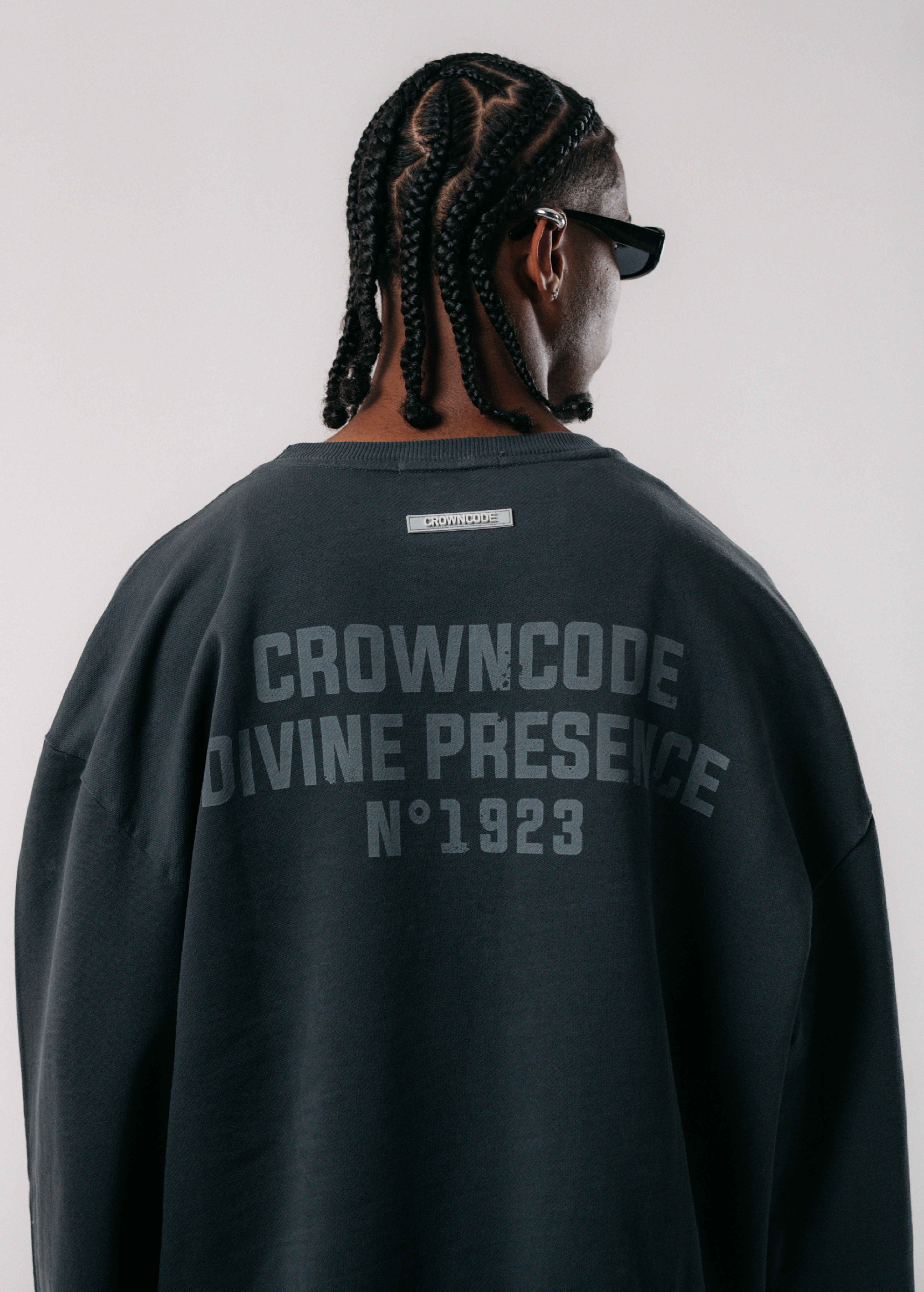 LONG SLEEVE PATH BOXY - GRIS OSCURO