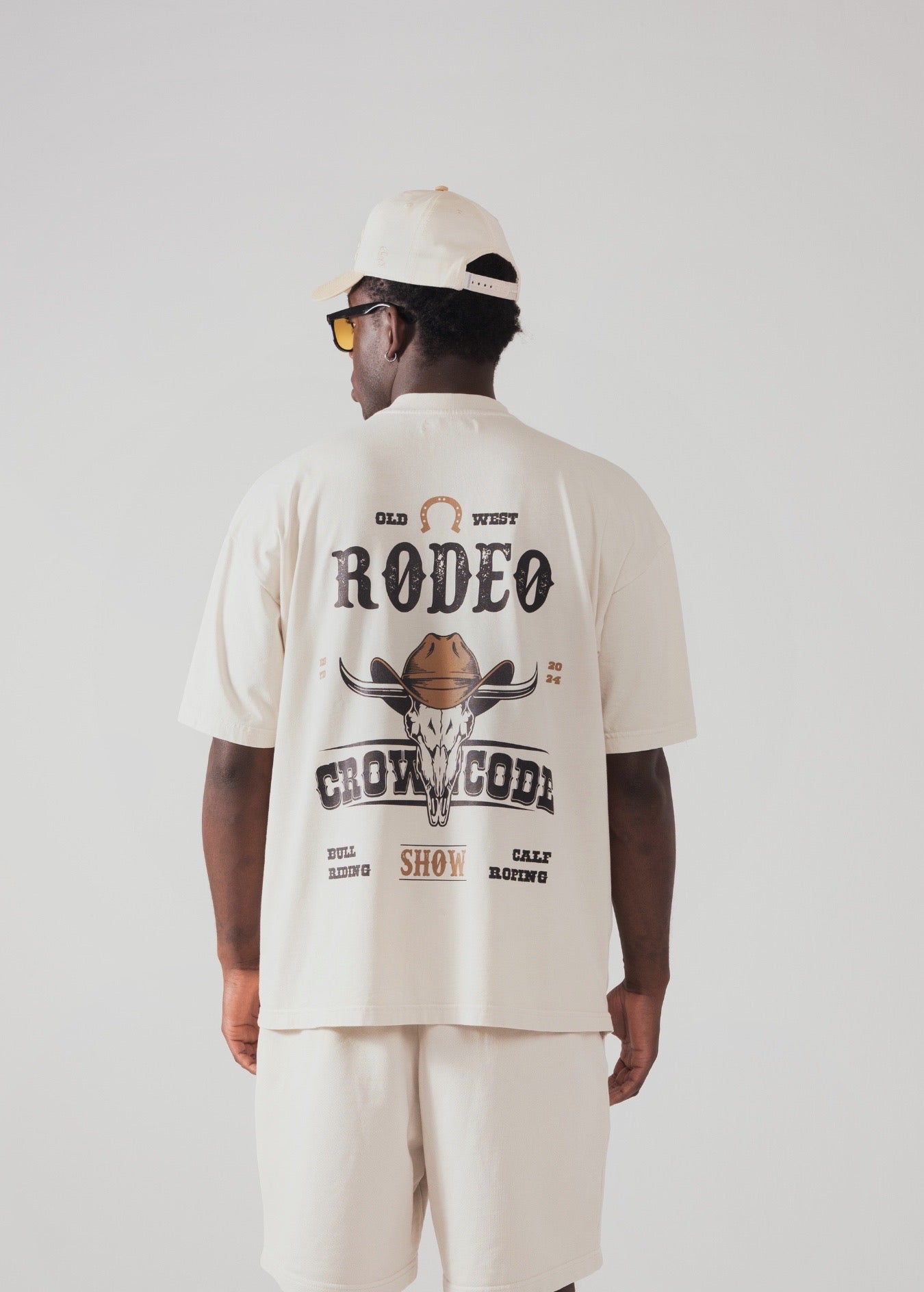 CAMISETA RODEO SHOW - CREMA