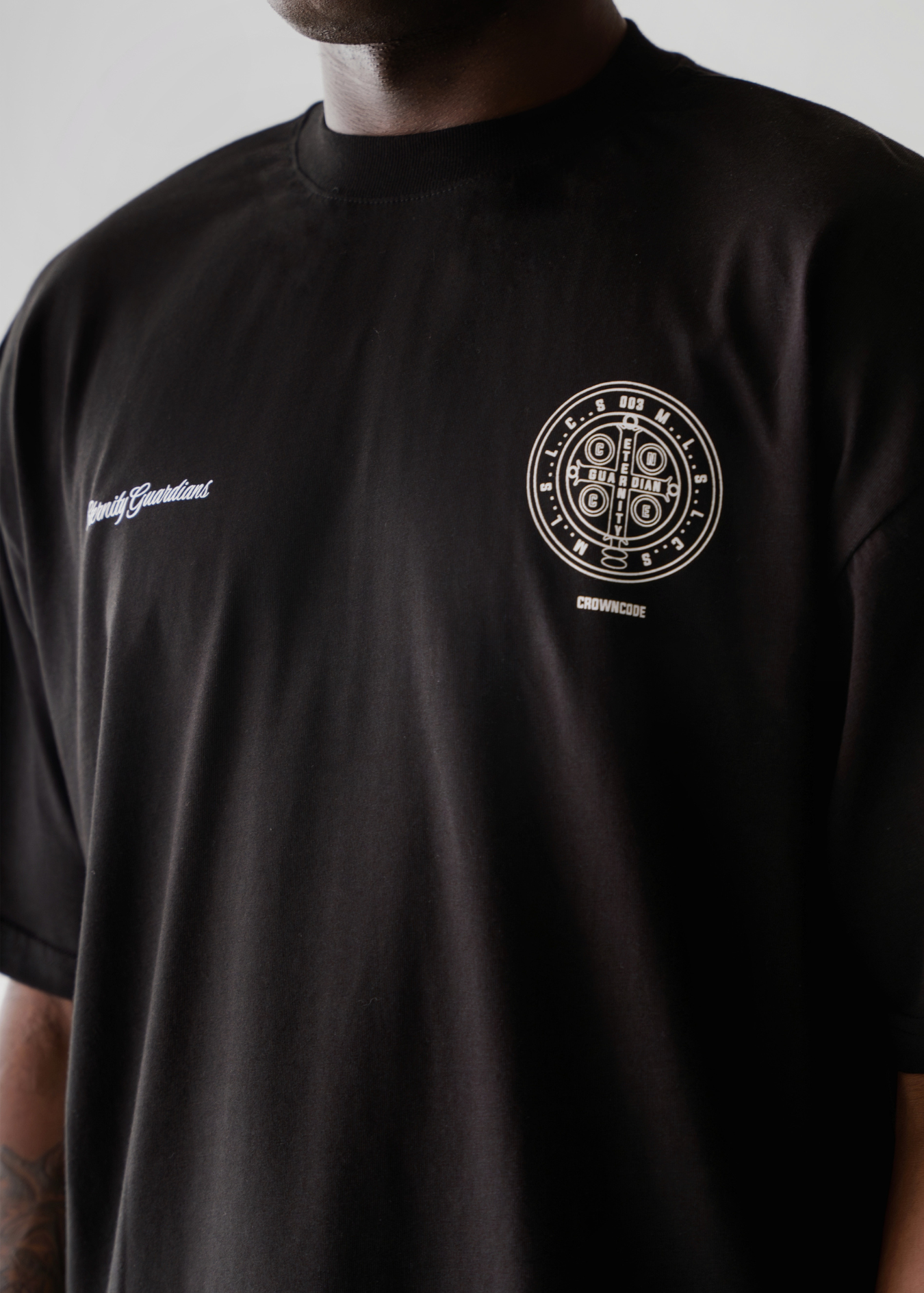 CAMISETA PROTECTION SEAL - NEGRA