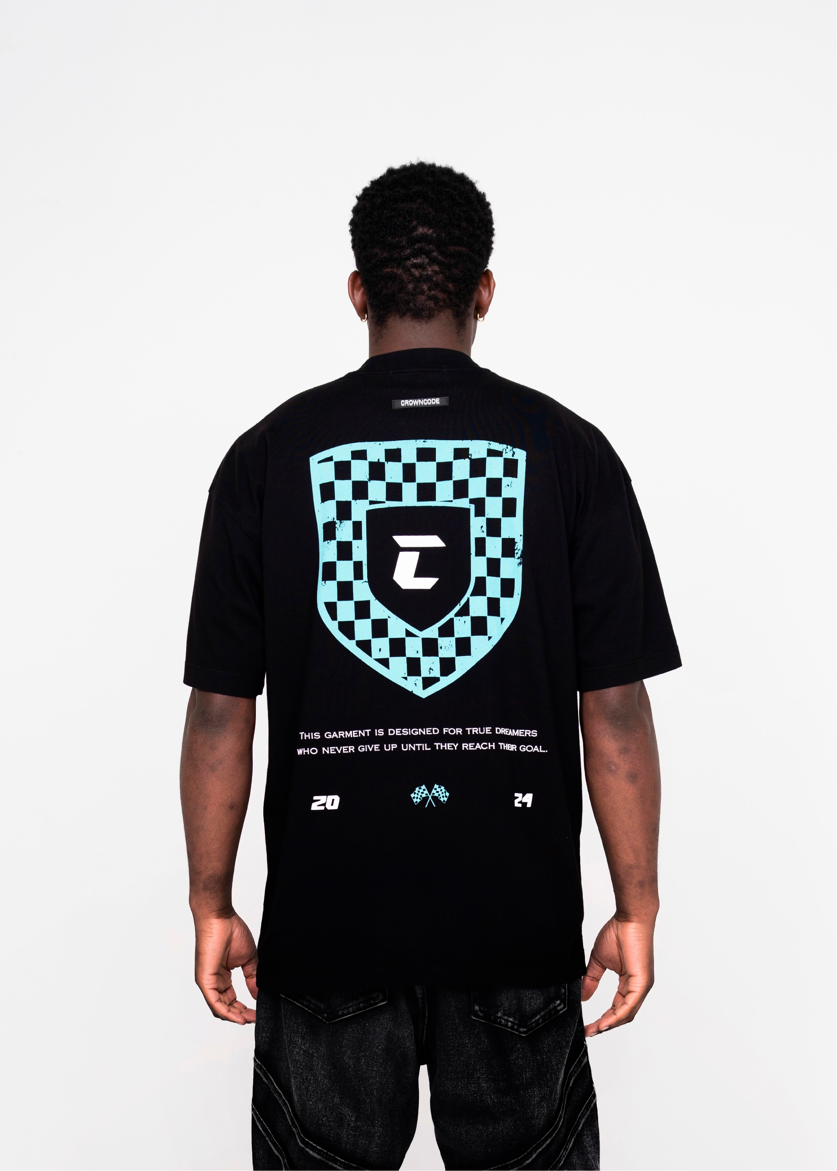 CAMISETA RACING LOGO BADGE - NEGRA