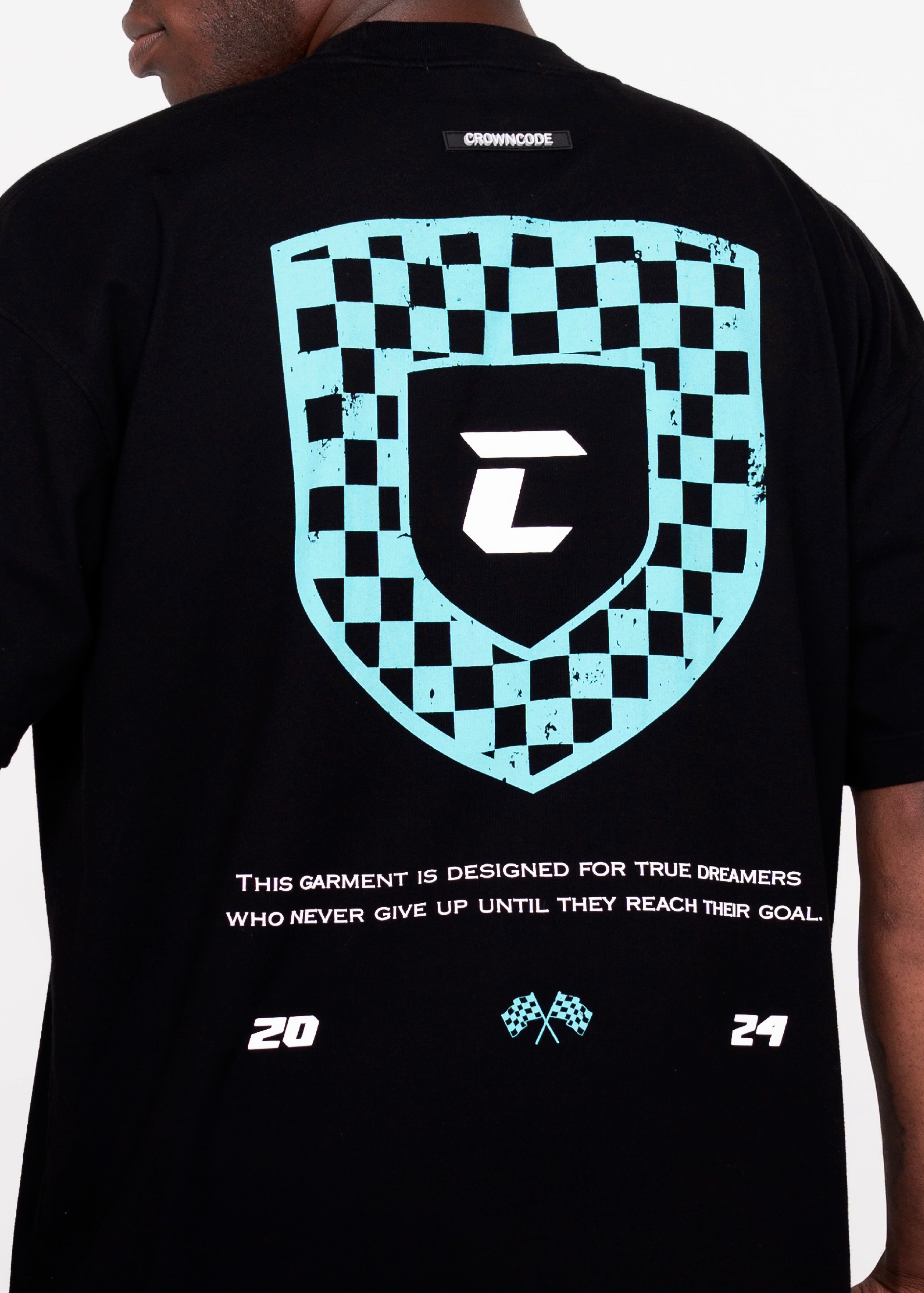 CAMISETA RACING LOGO BADGE - NEGRA