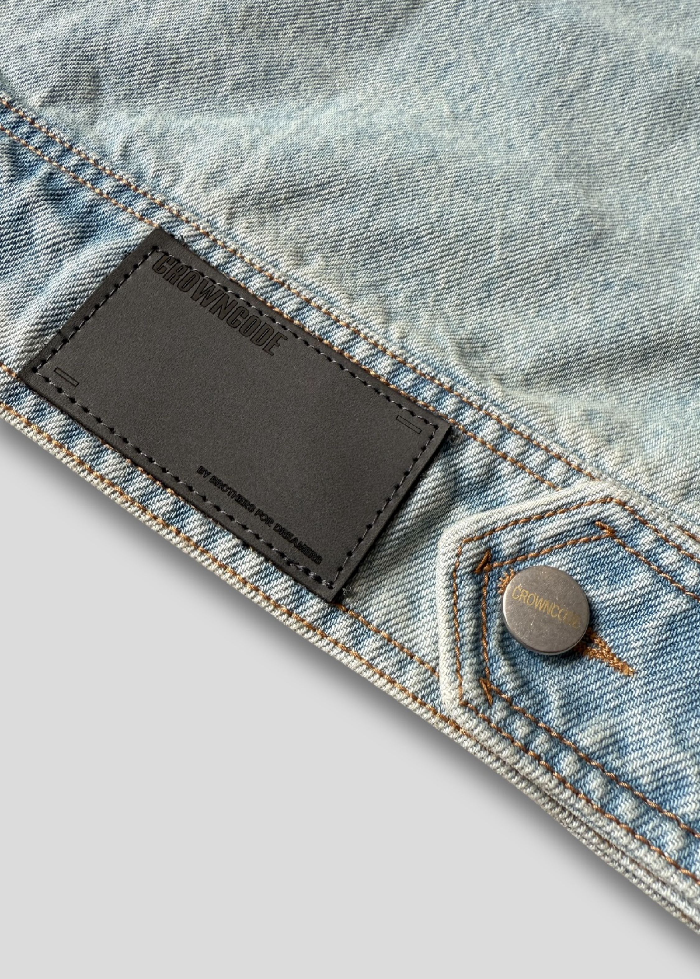 CHAQUETA DENIM - AZUL OCEANO DESGASTADO