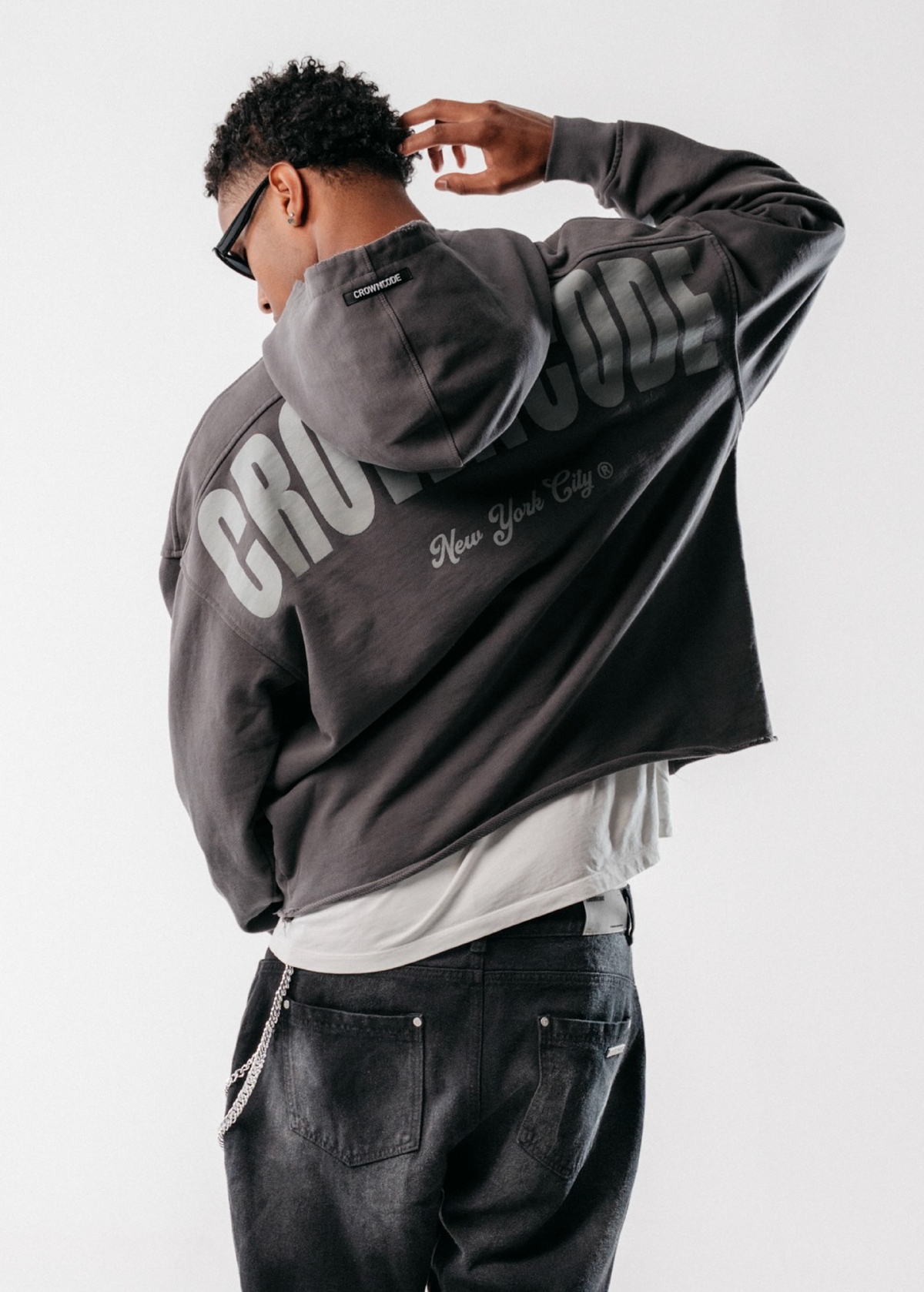 HOODIE DISTRESSED - GRIS OSCURO
