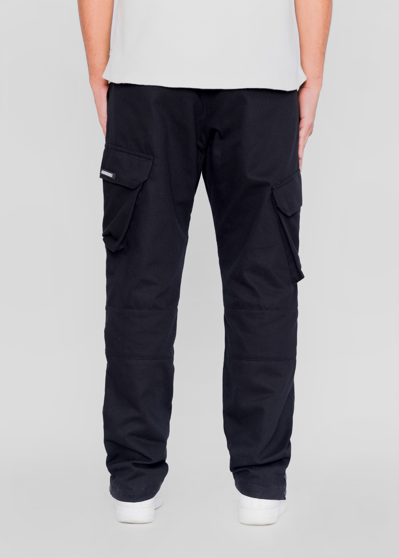 PANTALON CARGO - NEGRO