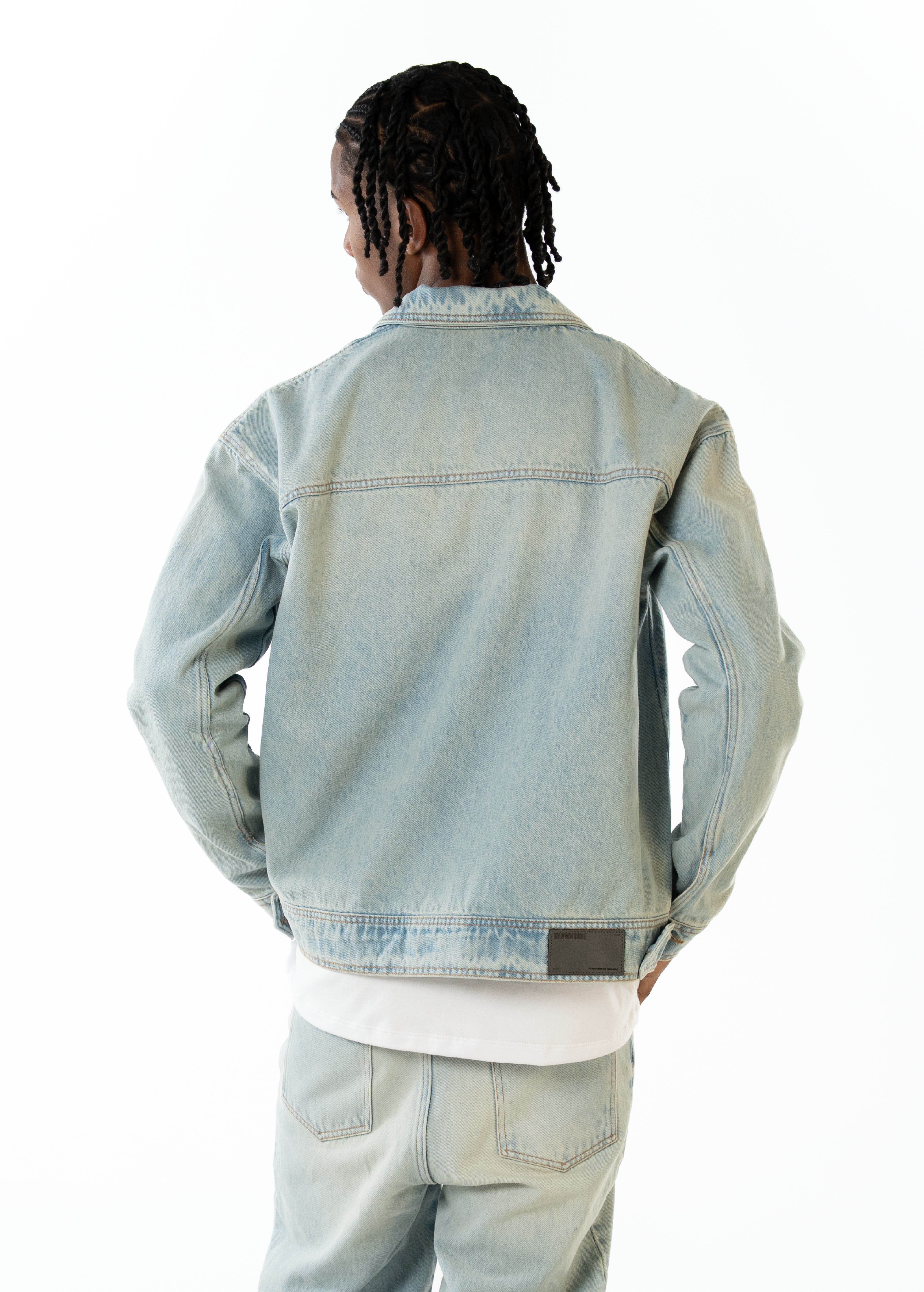 CHAQUETA DENIM - AZUL OCEANO DESGASTADO