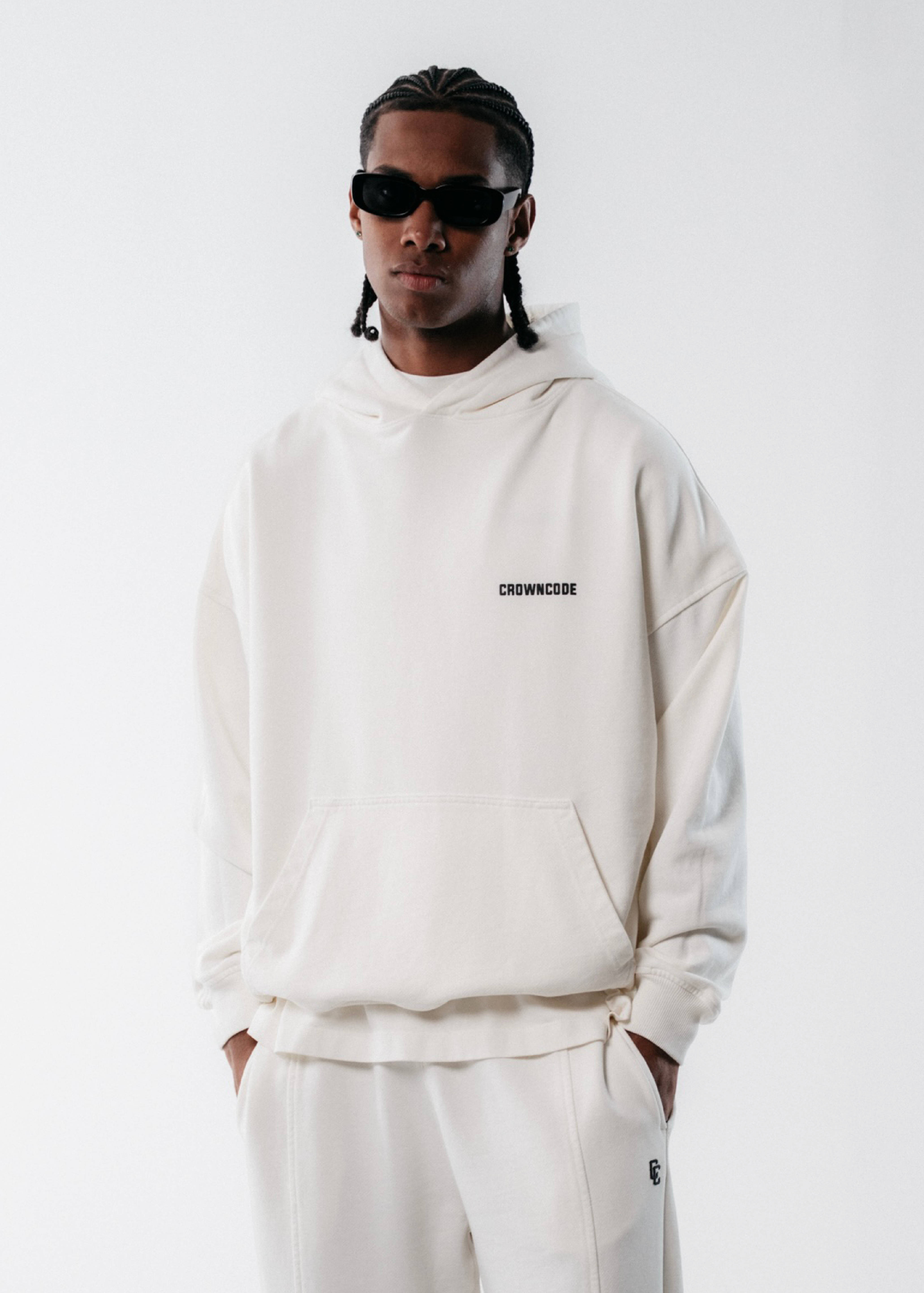 HOODIE DREAMERS - OFF WHITE