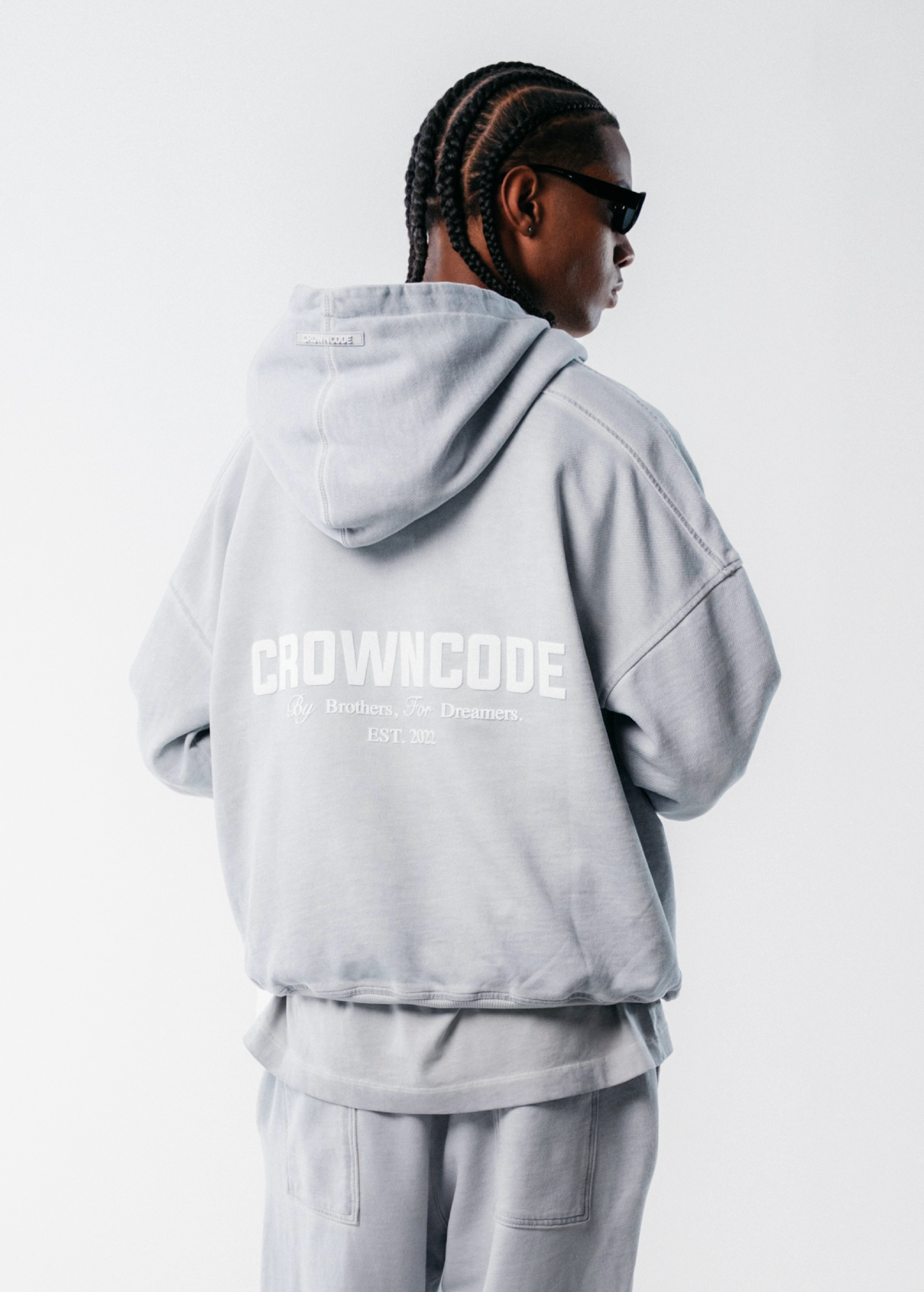 HOODIE DREAMERS - GRIS HIELO DESGASTADO
