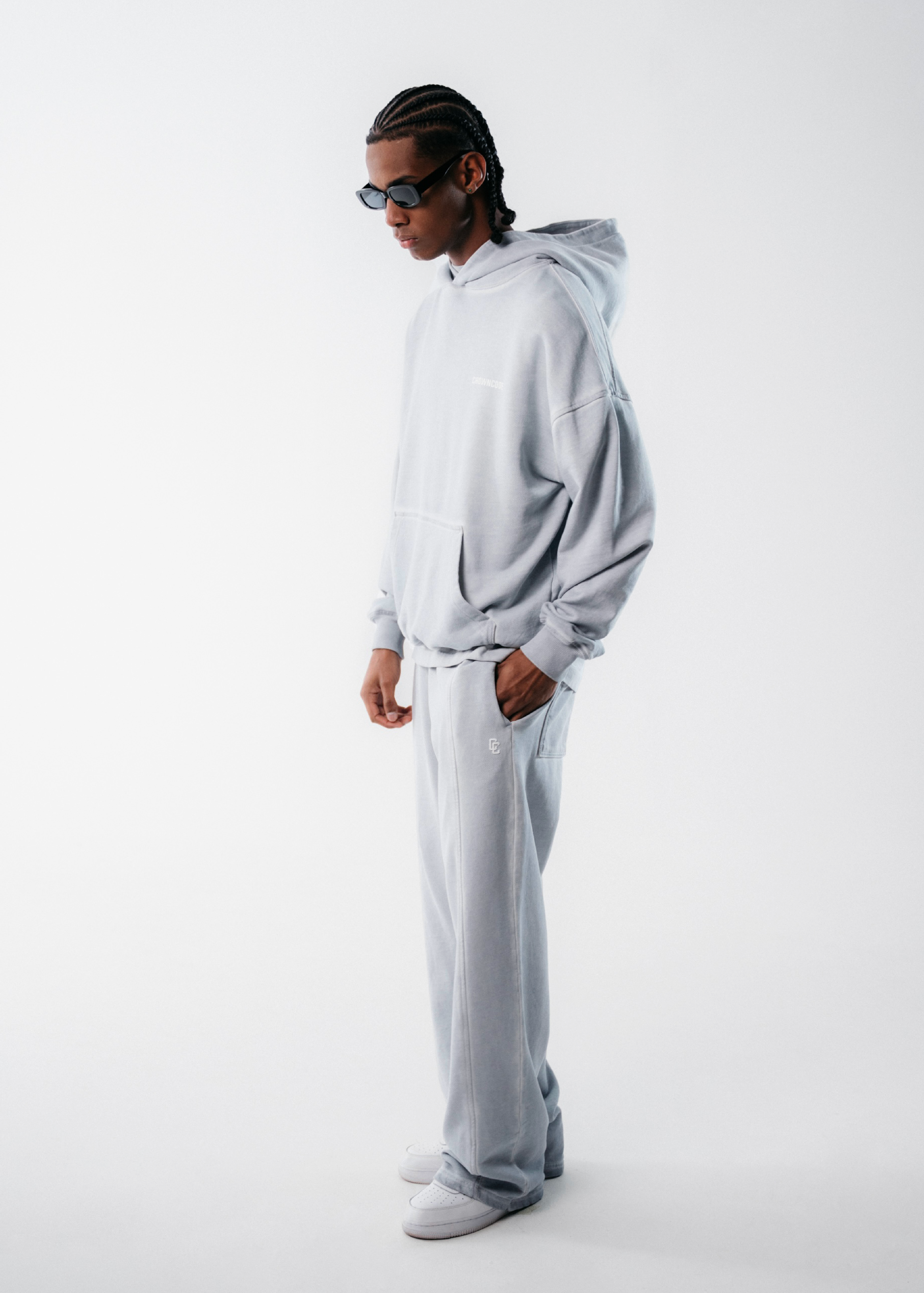 HOODIE DREAMERS - GRIS HIELO DESGASTADO