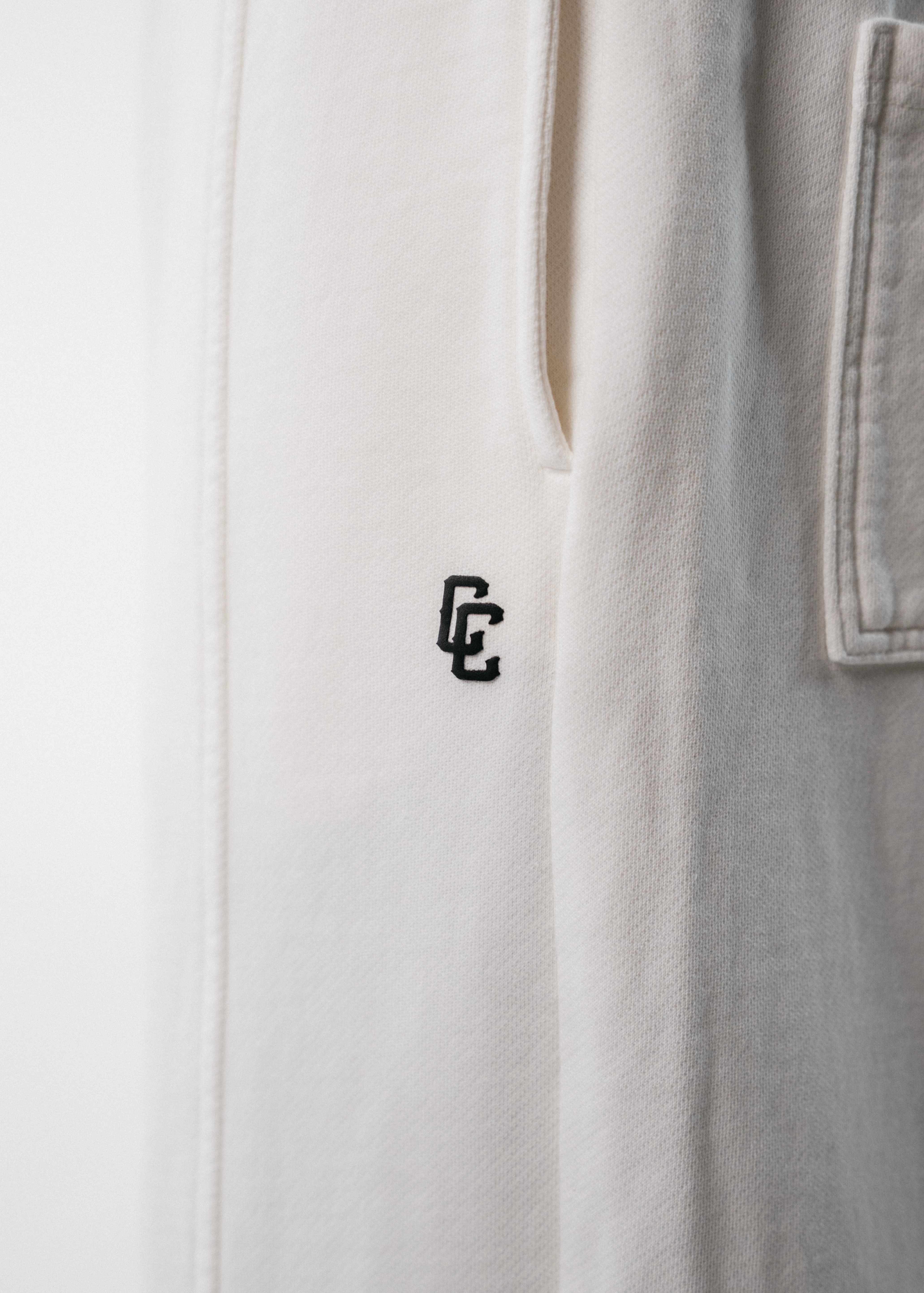 JOGGER RECTO ICON - BLANCO OFF WHITE