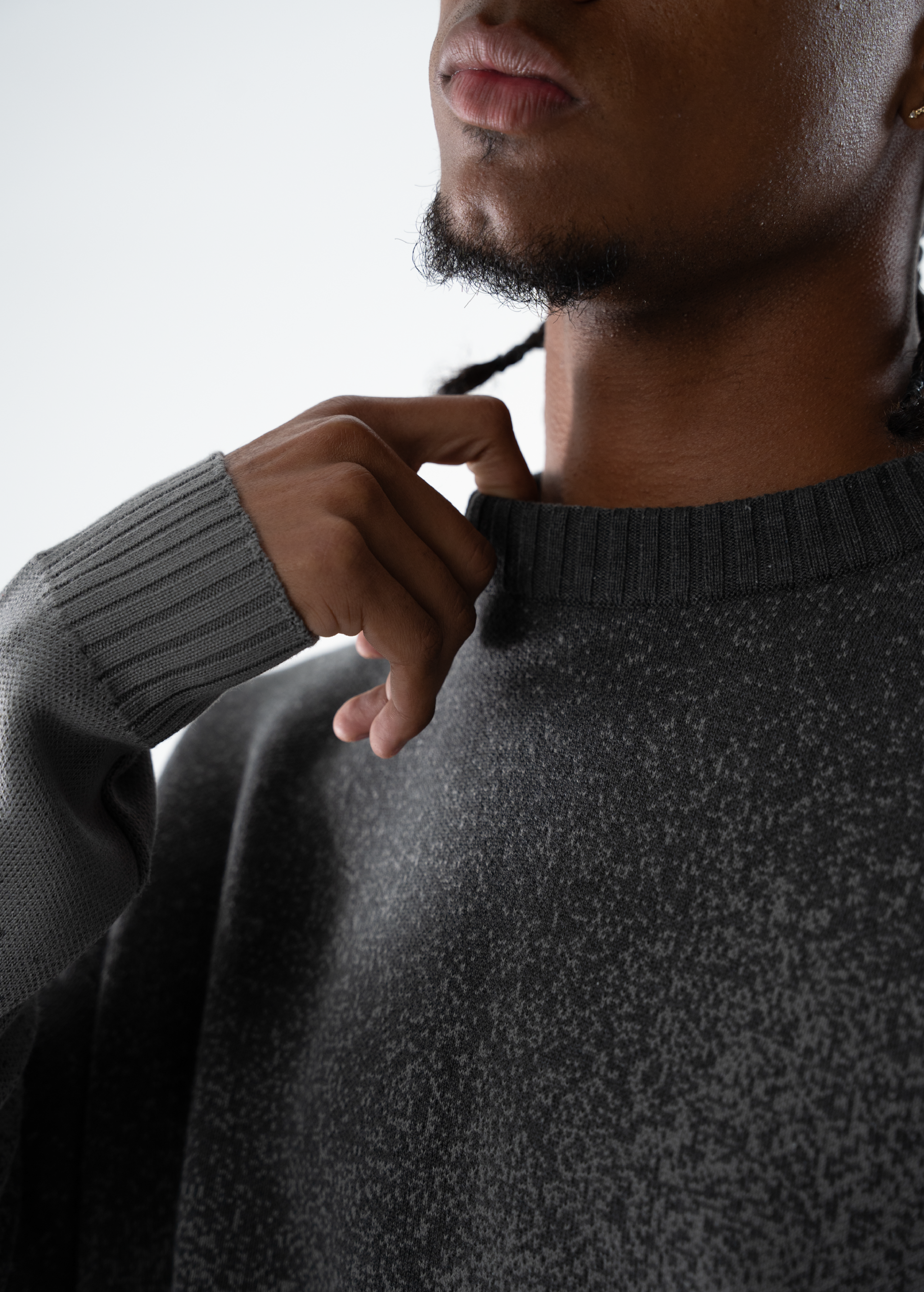 GRADIENT KNITWEAR SWEATER - GRIS CLARO Y OSCURO